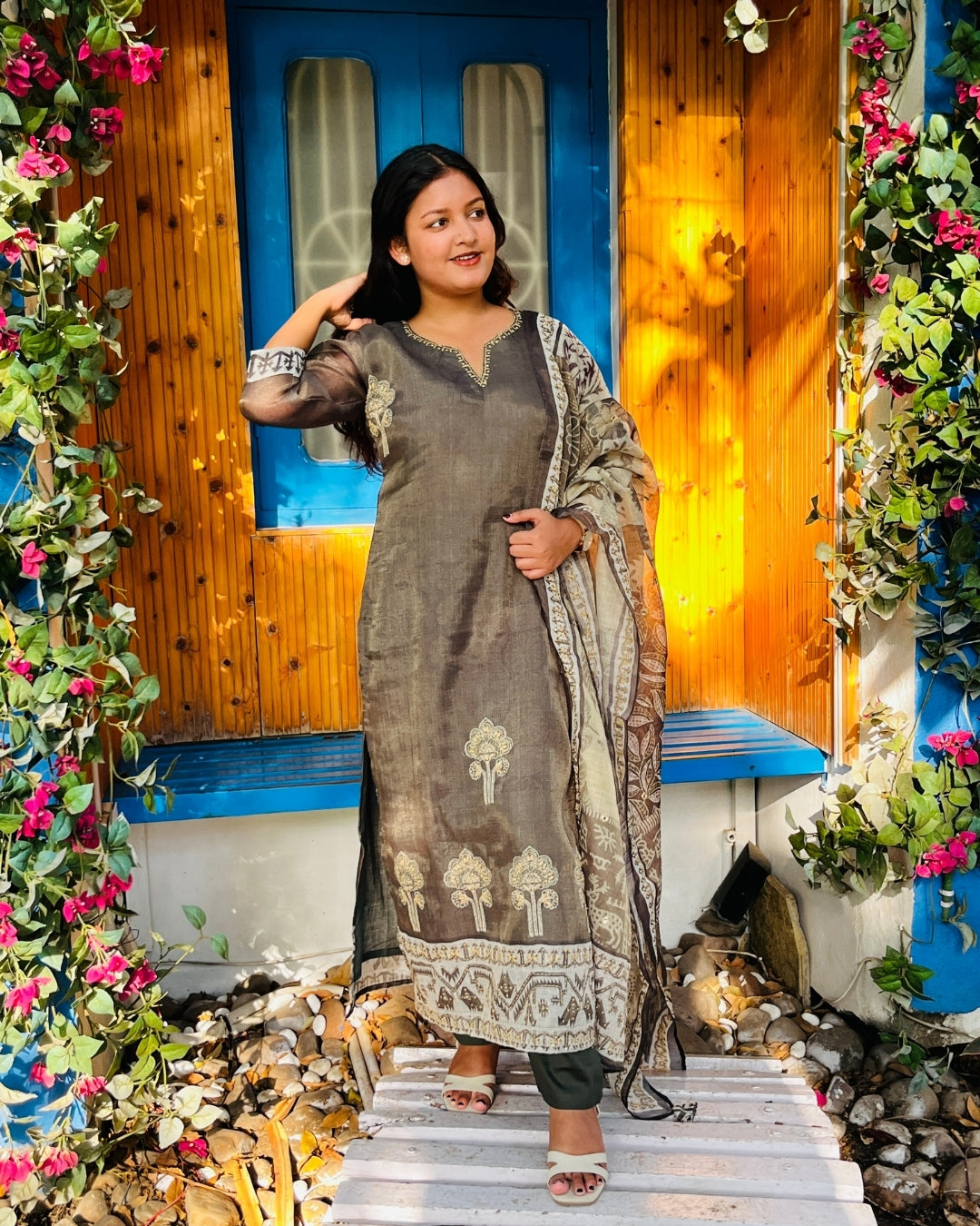 Palm Green Cotton Thread Work Kurta Set