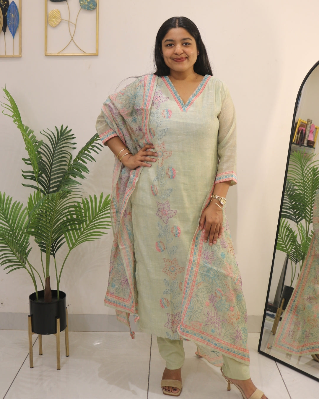 Mint Muse Linen Thread Work Kurta Set