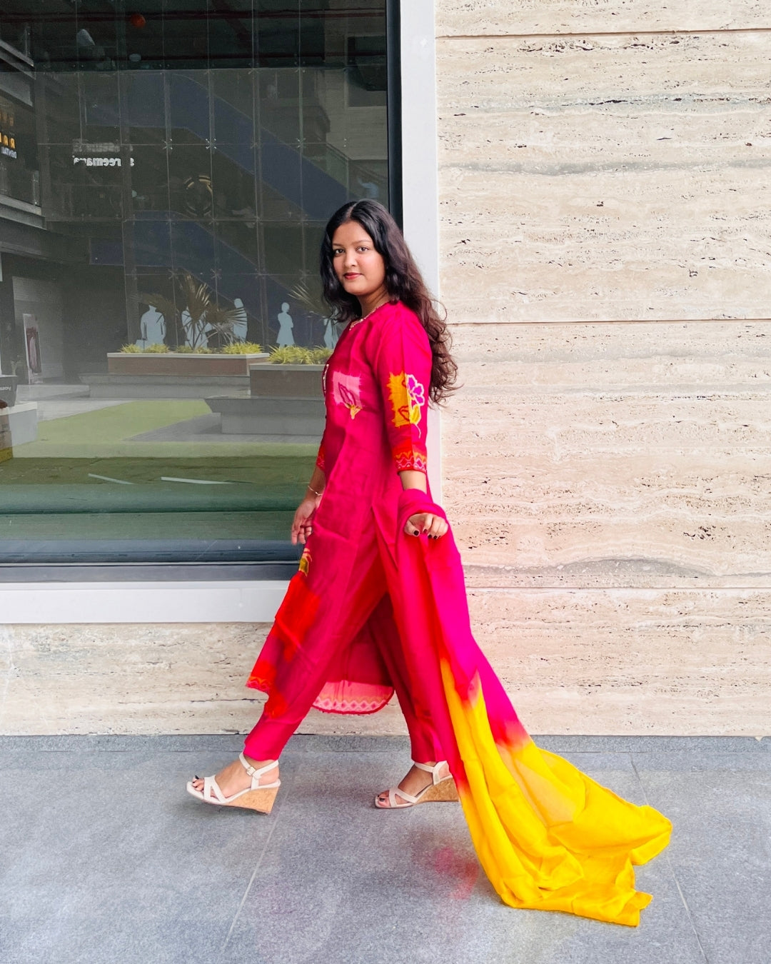 Bandhej Gulabi Kurta Set with Dupatta