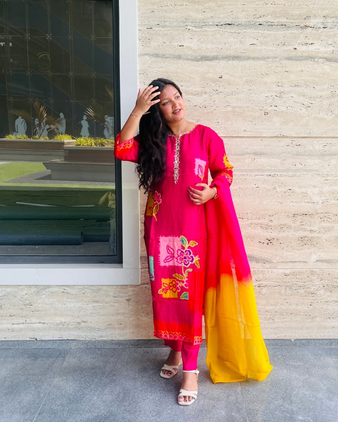 Bandhej Gulabi Kurta Set with Dupatta